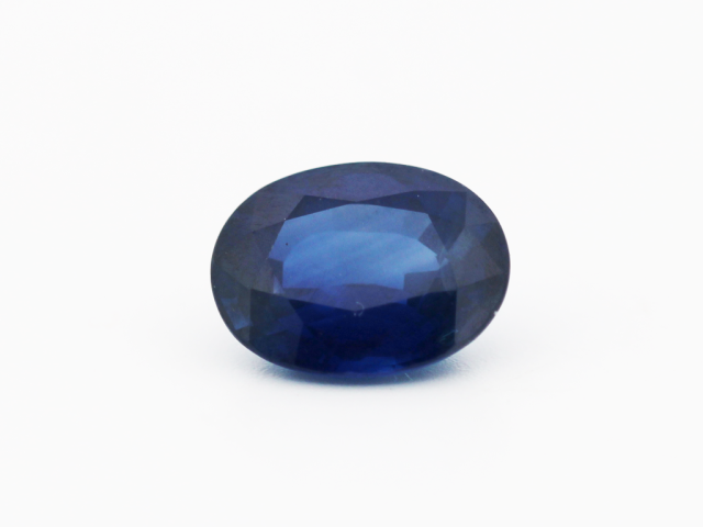 Saphir fin ovale 8x6mm 1.66ct