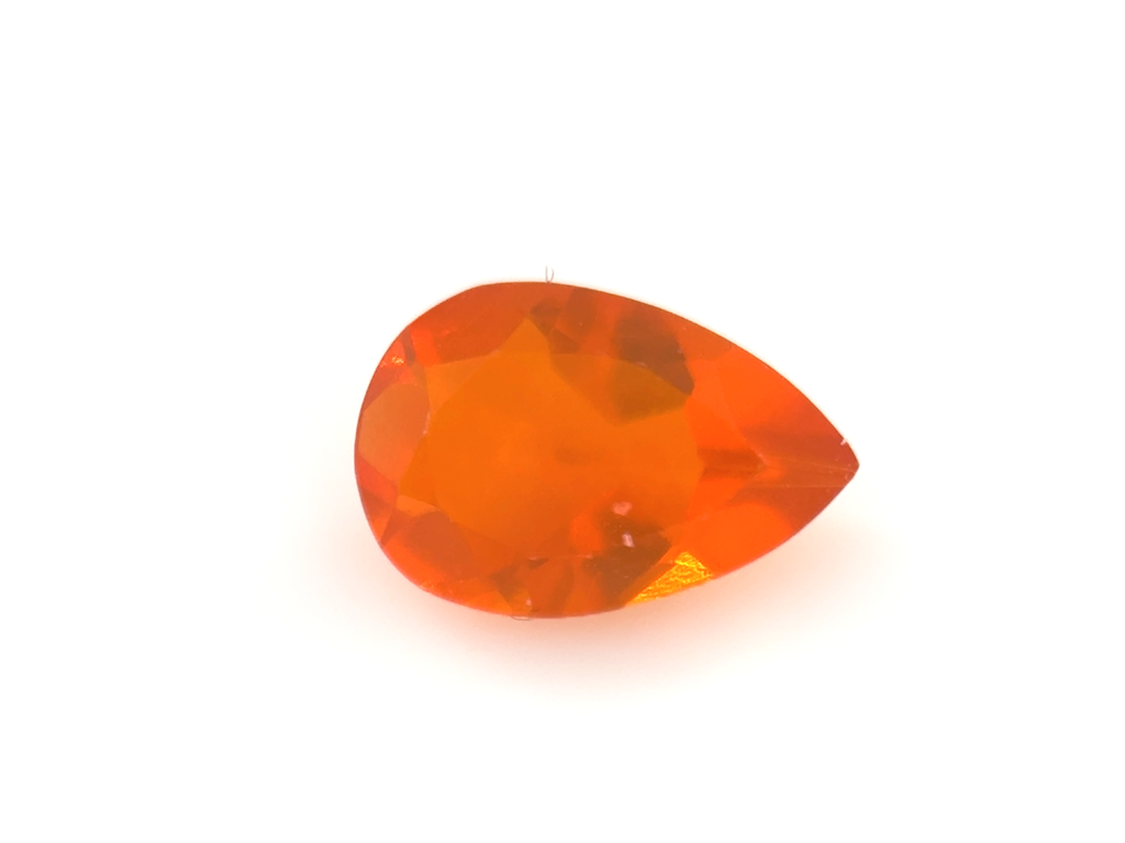 Opale de feu poire 6x4mm 0.28ct