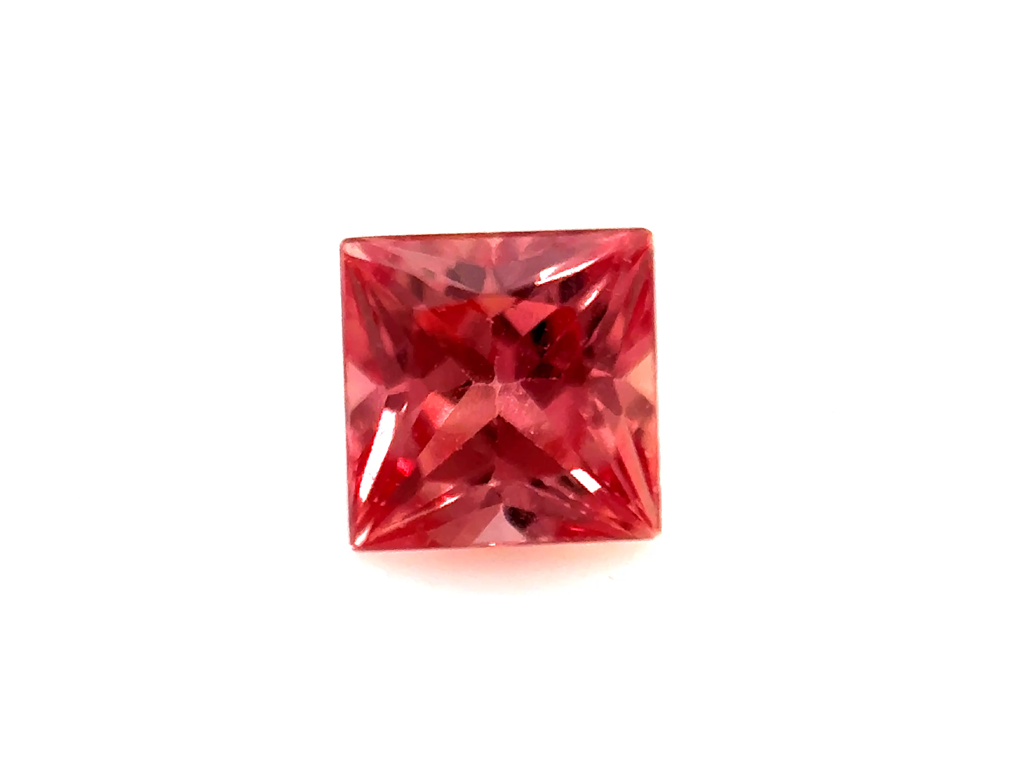 Saphir fin rose carré 3.9x3.9mm 0.45ct