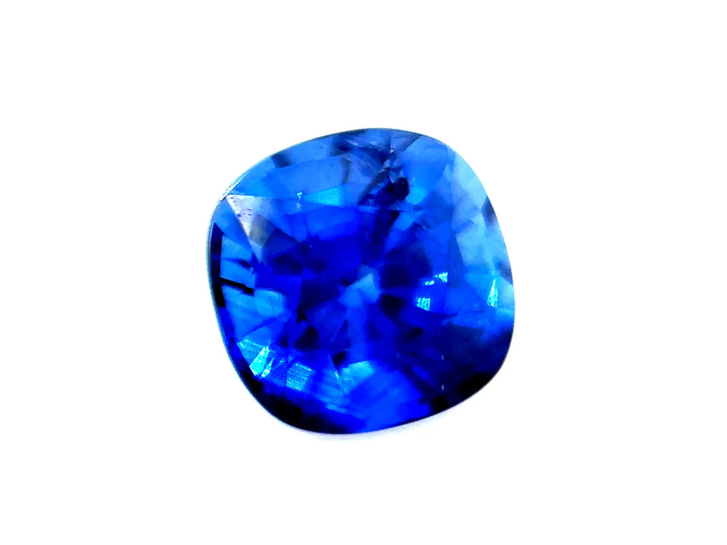 Saphir fin coussin 4.5x4.5mm 0.54ct