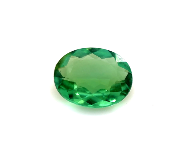 Tourmaline verte ovale...