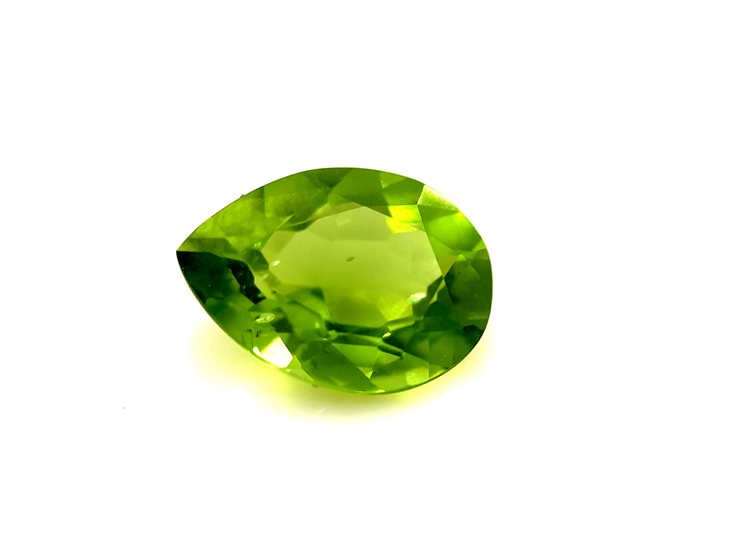 Péridot poire 11.5x8.5mm 3.44ct
