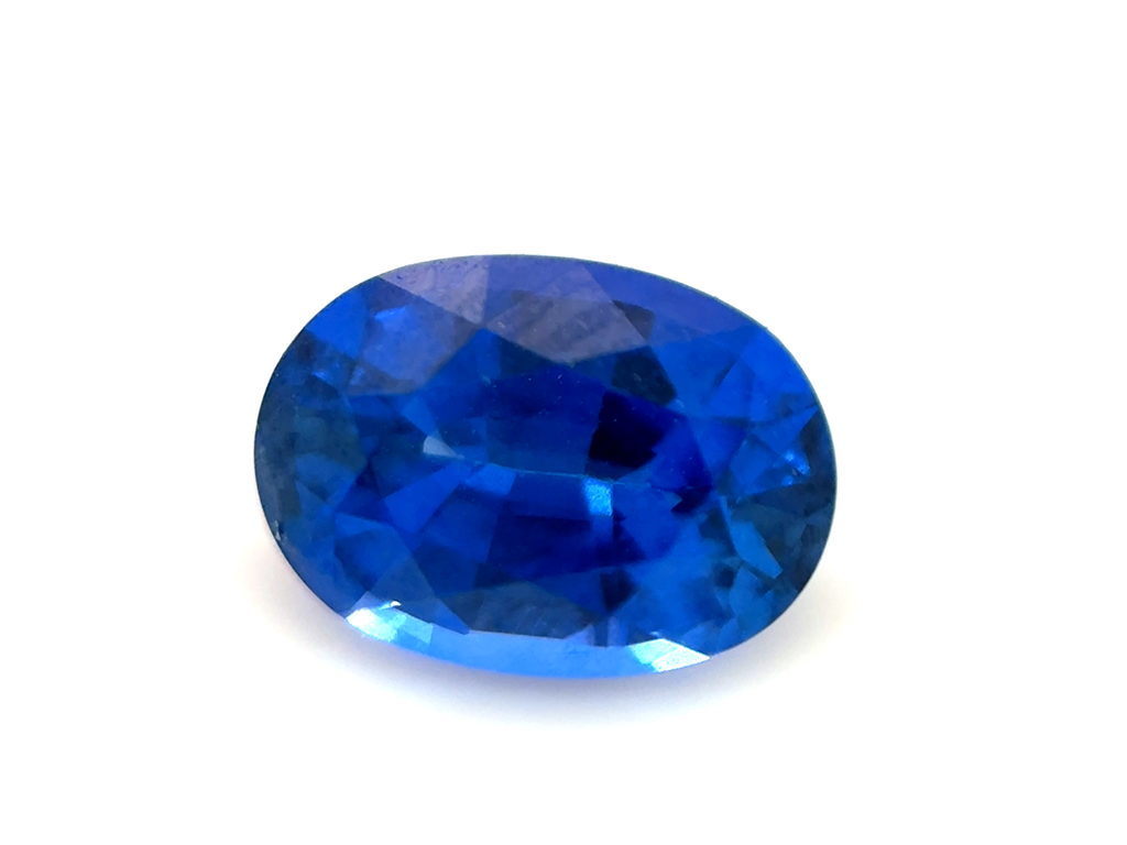 Saphir fin Ceylan ovale 7x5mm 1.075ct