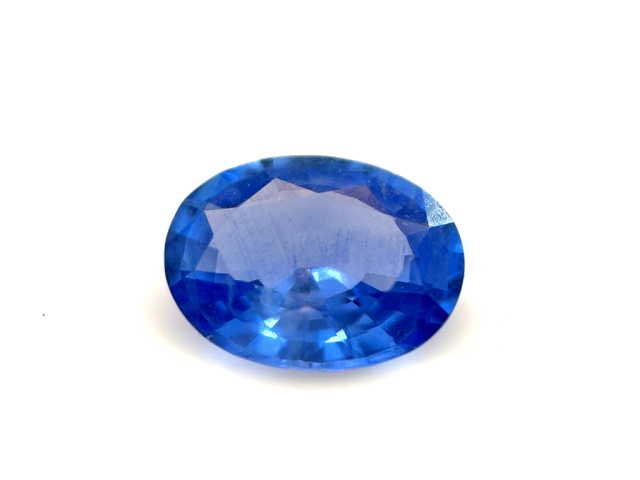 Saphir fin ovale 8x6mm 1.21ct