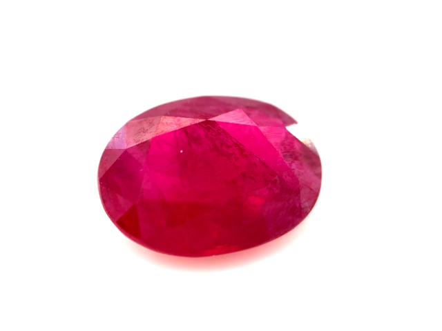 Rubis fin ovale 8x6mm 1.61ct