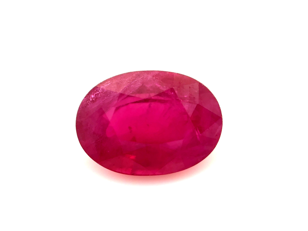 Rubis fin ovale 7x5mm 1.11ct