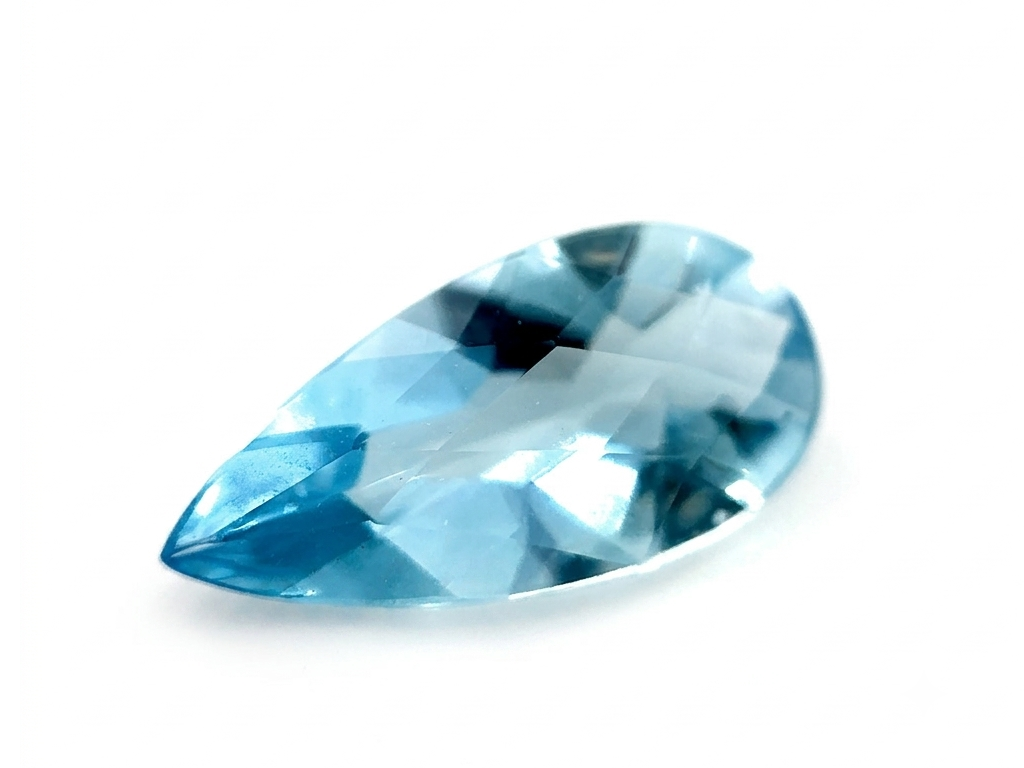 Aigue-marine poire 14x7mm 1.83ct