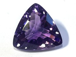 Améthyste Troïdia Briolette 15.5x15.7mm 9.95cts