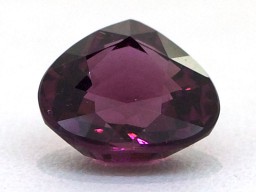 Grenat Rhodolite Poire 10x9.3mm 3.95cts