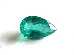 Emeraude Poire 6.1x4mm 0.32ct