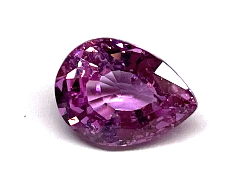 SAPHIR éTOILé TRAITé* POURPRE ROSE D AFRIQUE : 8,11 CARATS ★★ p376.129t