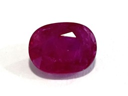 Rubis Ovale 8.1x6.2mm 1.80ct