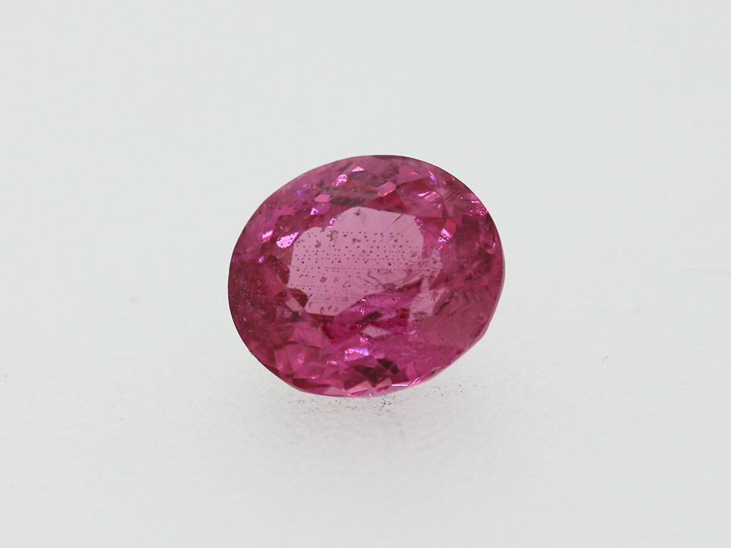 Spinelle Rose Ovale 7.1x6.2mm 1.43ct