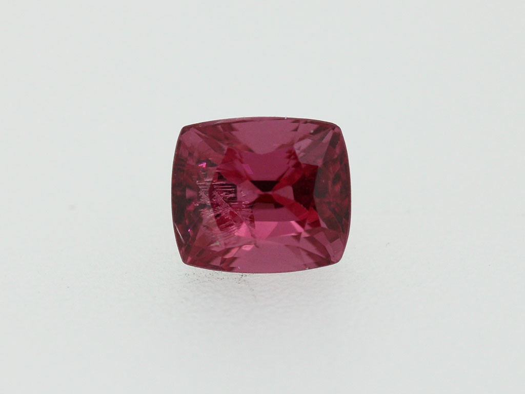 Spinelle Rouge Coussin 6.9x6mm 1.71ct