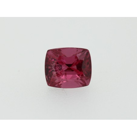 Spinelle Rouge Coussin 6.9x6mm 1.71ct
