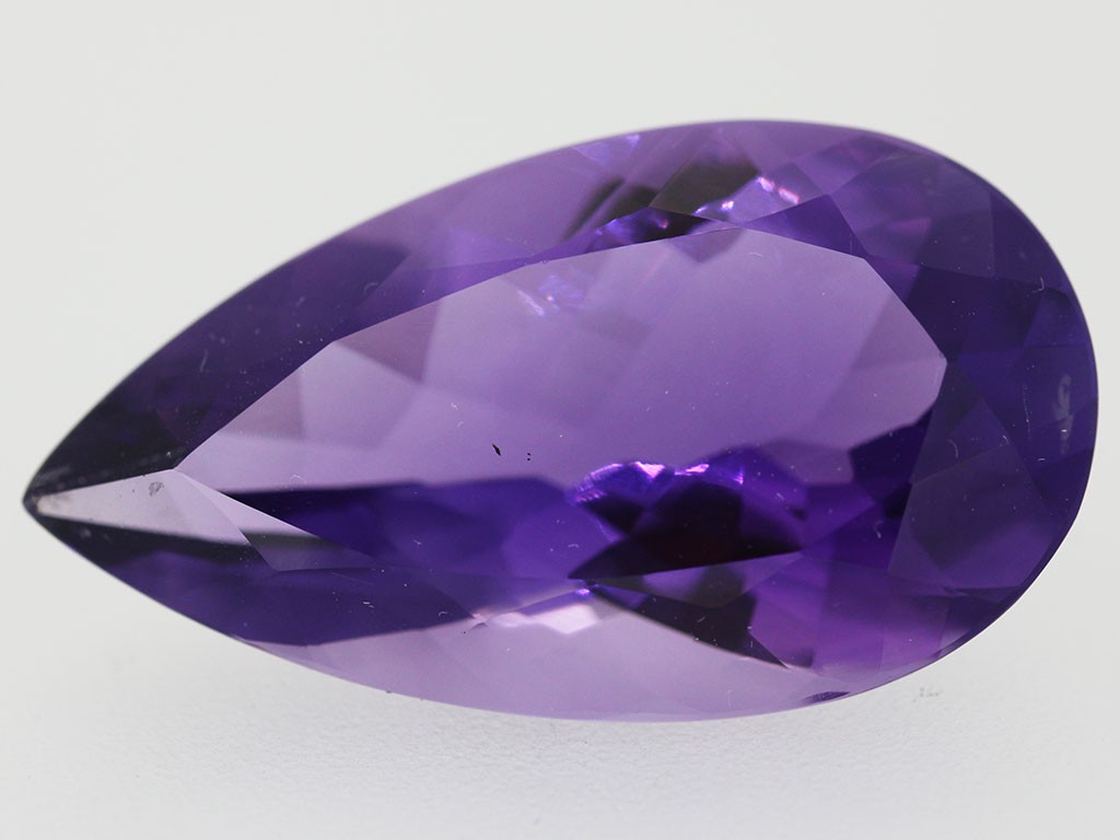Améthyste Poire 269x14.5mm 16.91cts