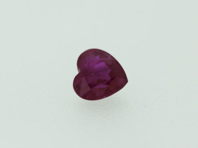 Rubis Coeur 5x5mm 0.61ct