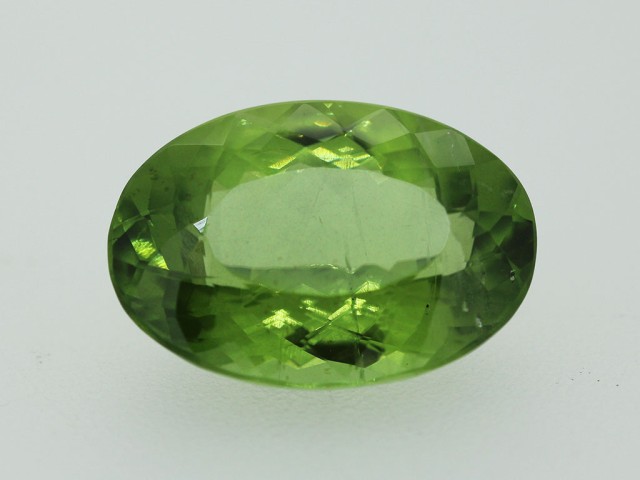Péridot Ovale 15.3x10.7mm...