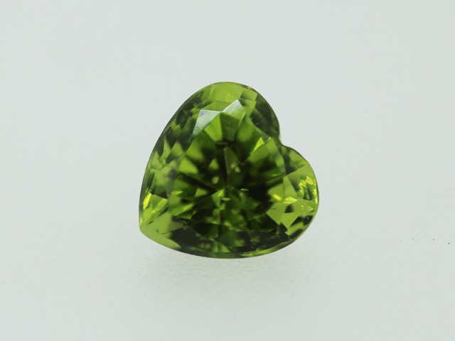 Péridot Coeur 8x8mm 2.22cts