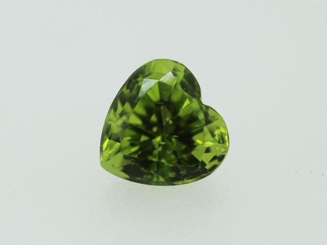 Péridot Coeur 8x7.9mm 2.23cts