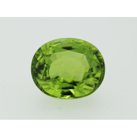 Péridot Ovale 11.8x10.1mm 6.04cts