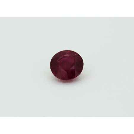 Rubis rond 4.9mm 0.66ct