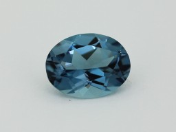 Topaze traitée blue london ovale 9x7mm 2.08cts