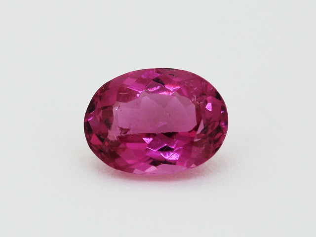 Tourmaline rose ovale...