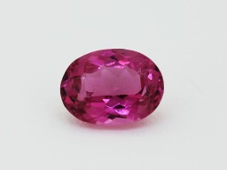 Tourmaline rose ovale 8.3x6.2mm 1.50ct