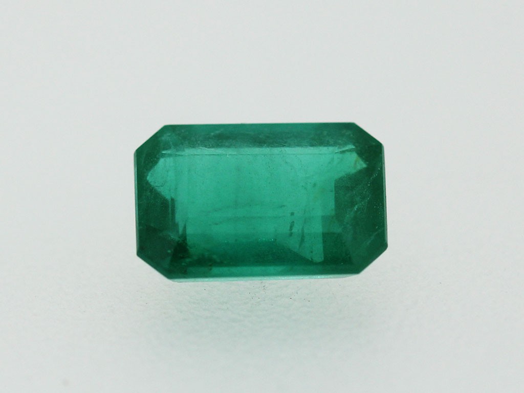 Emeraude RPC 6.9x4.9mm 0.83ct