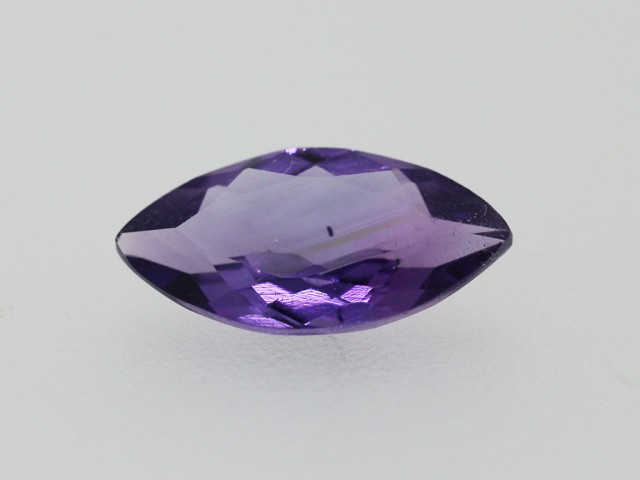 Améthyste navette 12x6.2mm...