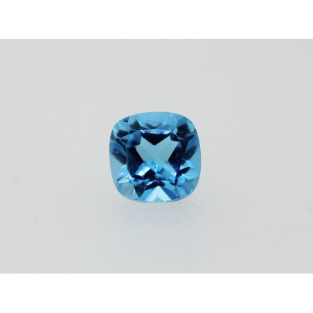 Topaze traitée swiss blue CA 5.8x5.8mm 1.11ct