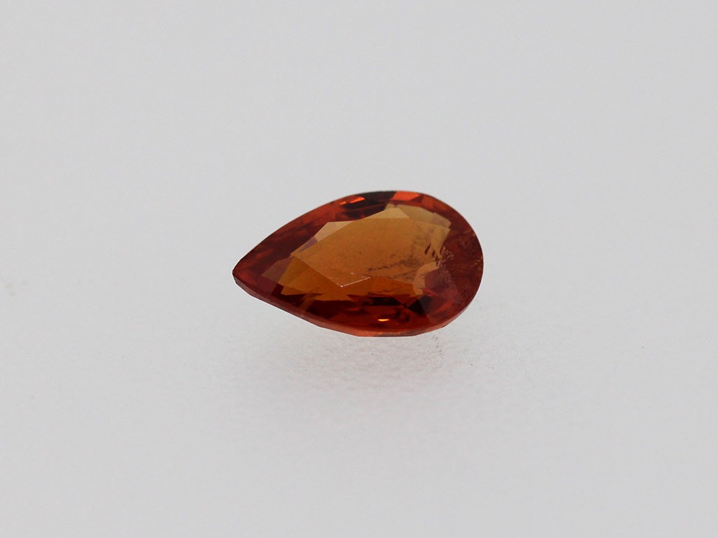 Saphir Orange Poire 6x4mm 0.51ct