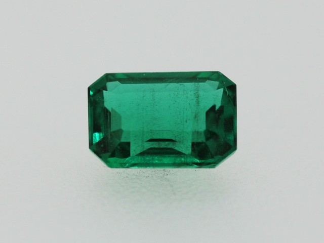 Emeraude RPC 6.8x4.7mm 0.85ct