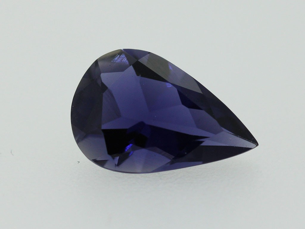 Cordiérite poire 12x8mm 1.94ct