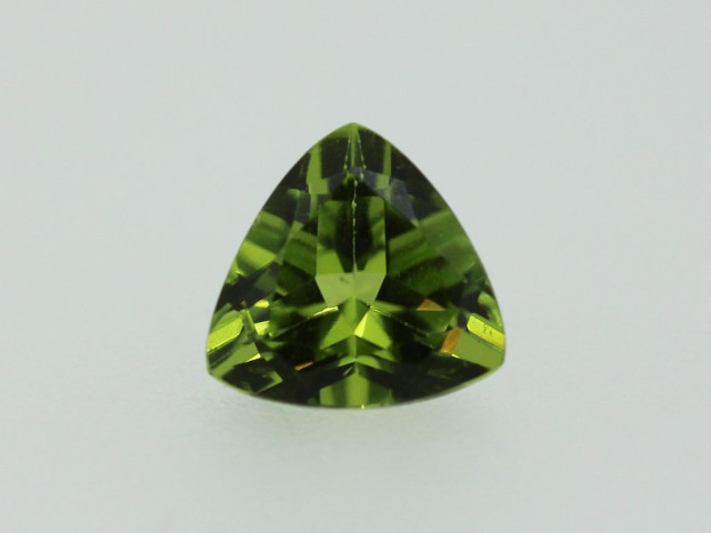 Péridot Troïdia 8x8x8mm 1.72ct