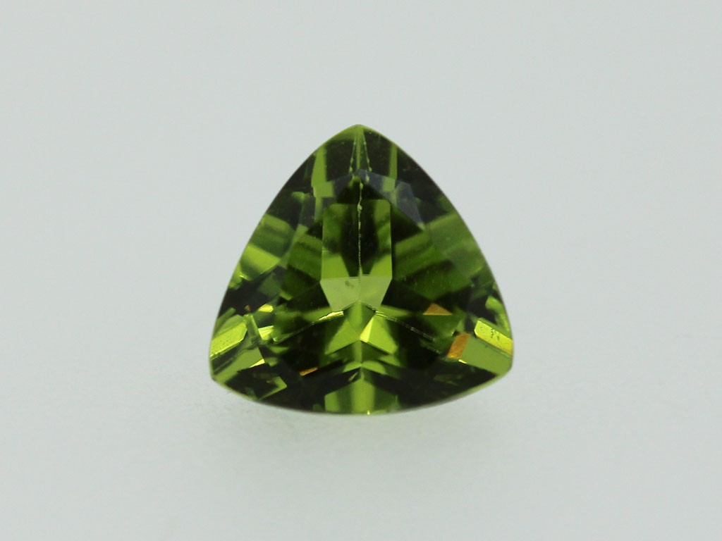 Péridot Troïdia 8x8x8mm 1.72ct