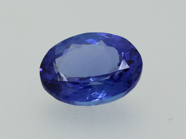 tanzanite ovale 9.4x7.1mm...