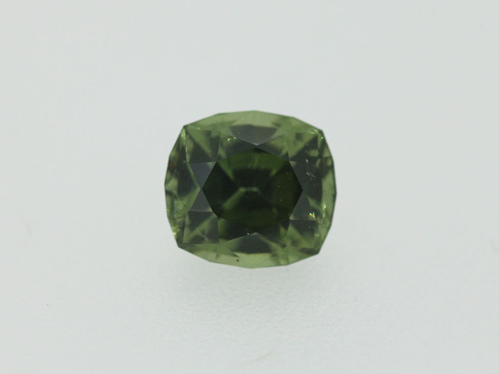 Zircon vert coussin 7.1x6.4mm 2.01cts