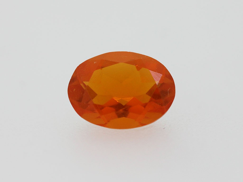 Opale de feu ovale 8x5.9mm 0.80ct