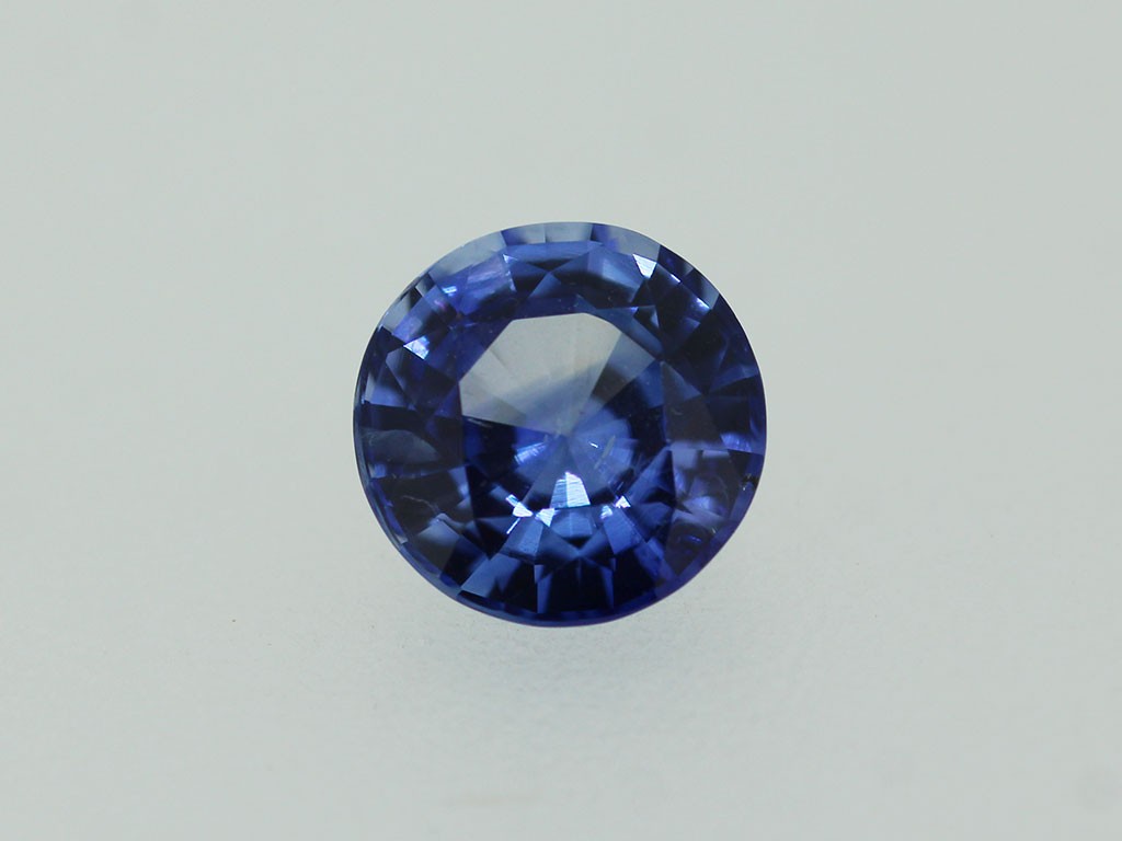 Saphir rond 6.85mm 1.52ct