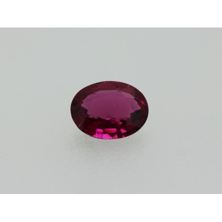 Tourmaline ovale 6.9x5.5mm 0.77ct