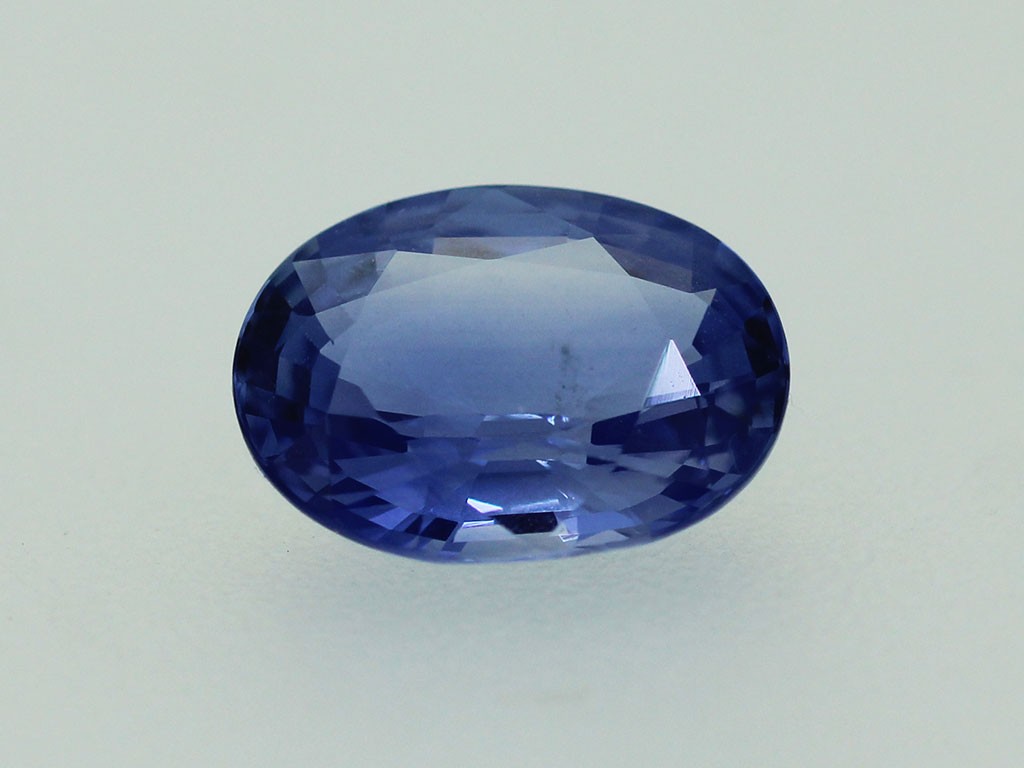 Saphir ovale 9.1x6.9mm 1.91ct