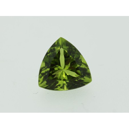 Péridot Troïdia 9.2x9.2x9.1mm 2.85cts