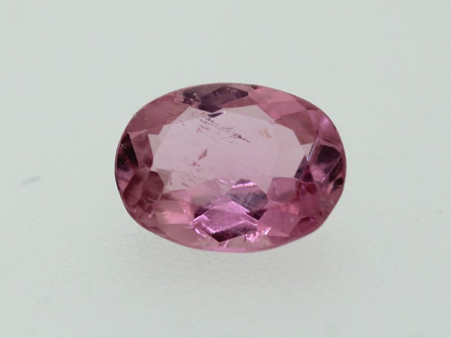 Tourmaline rose ovale...