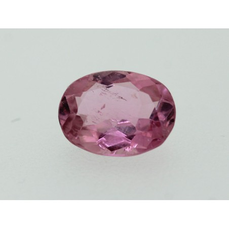 Tourmaline rose ovale 8.1x6.1mm 1.12ct