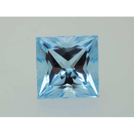 Topaze CV princesse 12.1x12mm 10.38cts